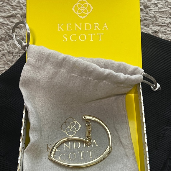 Kendra Scott Gold Bangle Bracelet - Picture 5 of 6